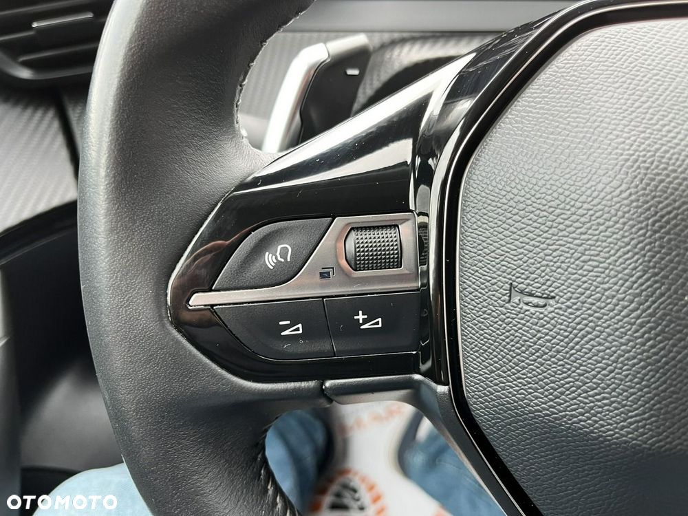 Peugeot 2008 PureTech 130 Allure S&S EAT8 - 13