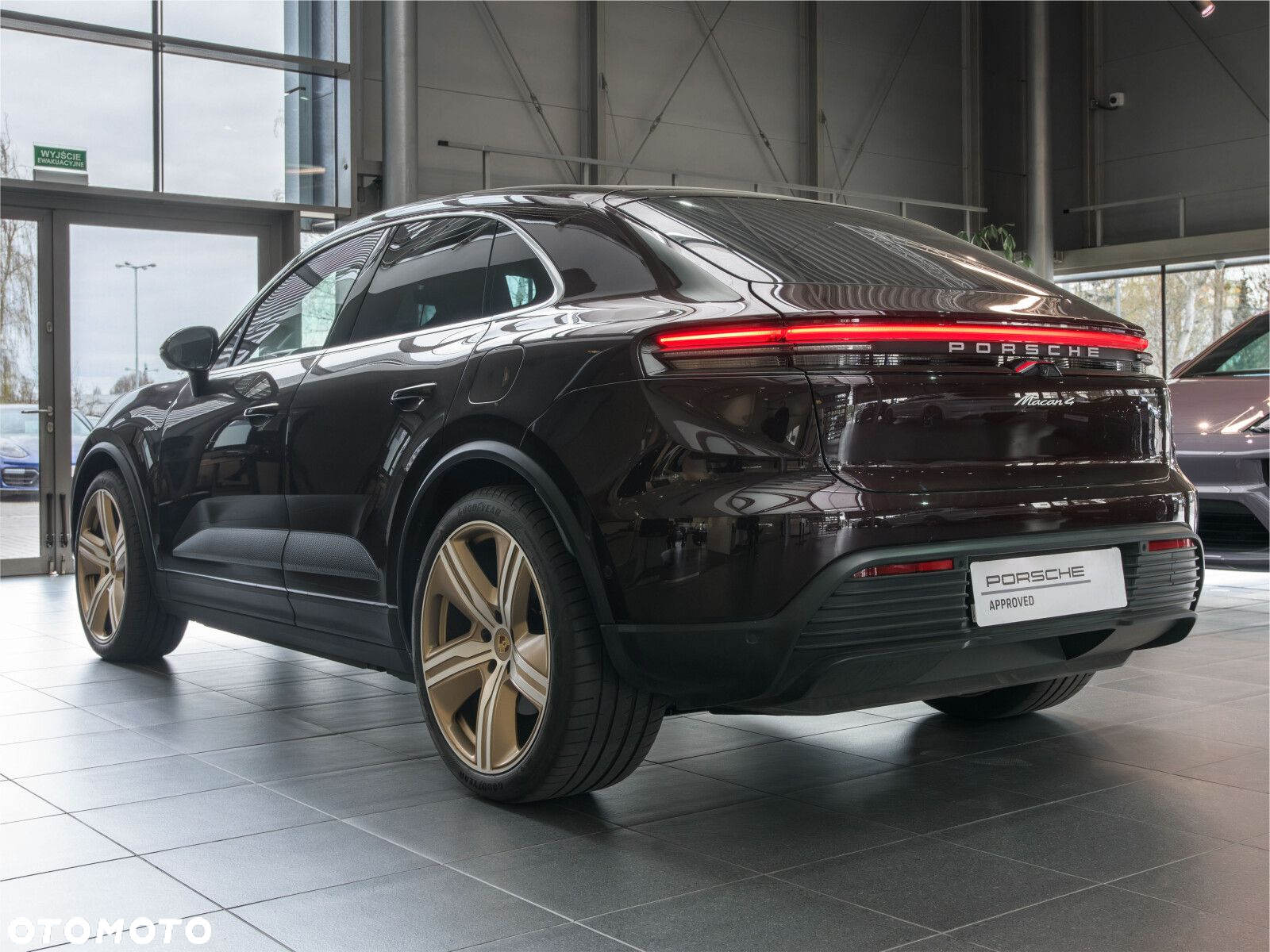 Porsche Macan - 4