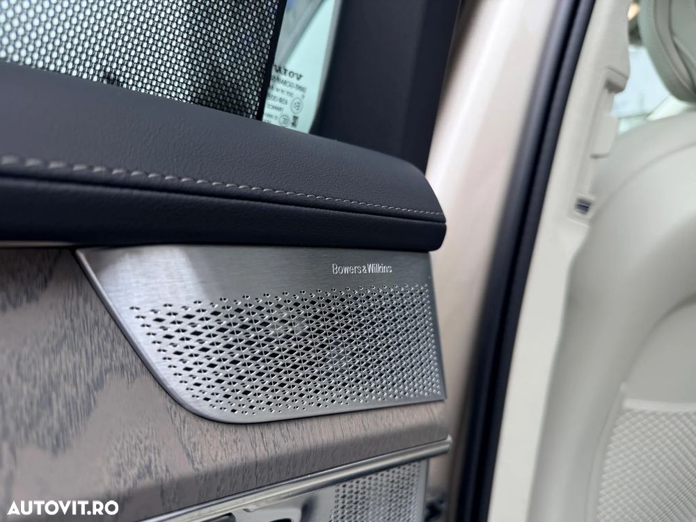 Volvo XC 90 T8 AWD PHEV Ultra Dark - 18
