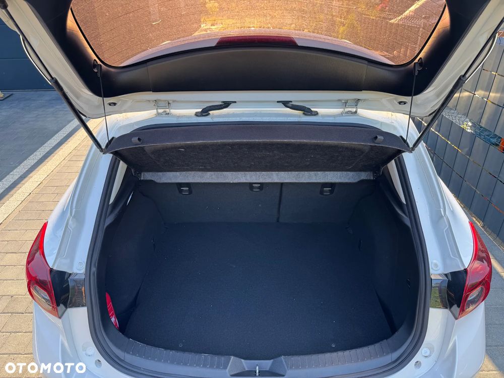 Mazda 3 - 17