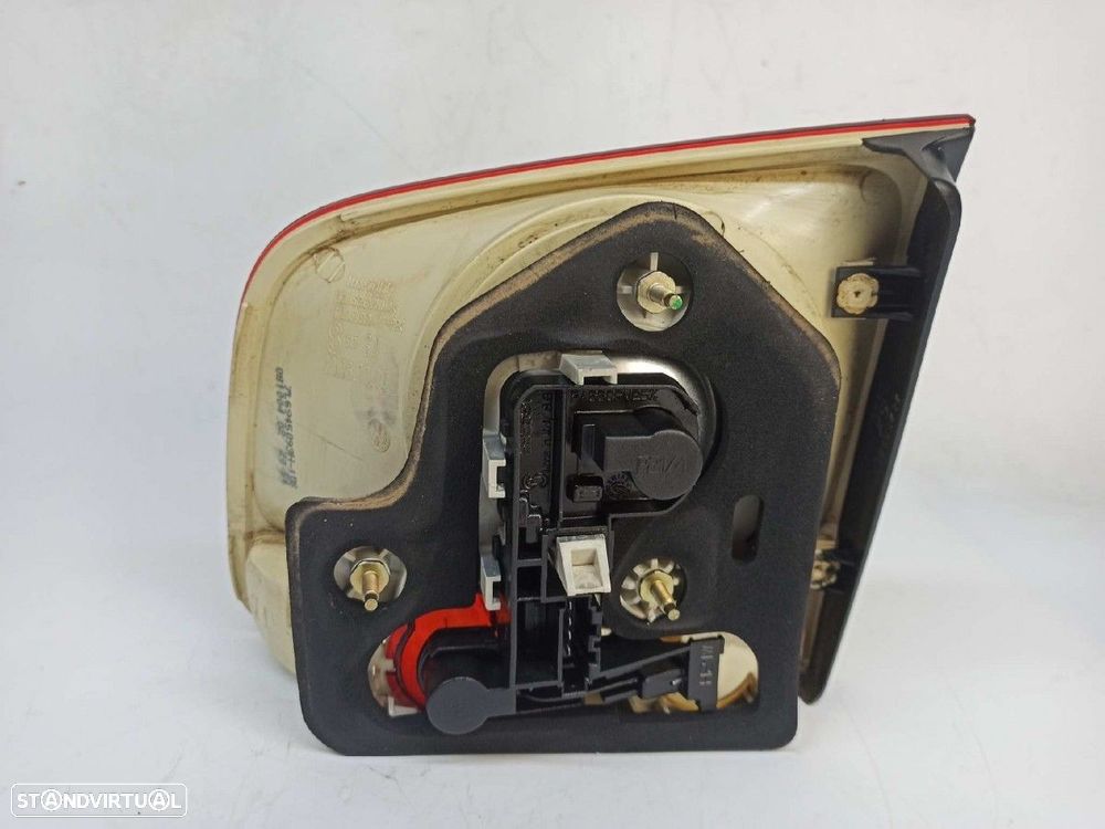 FAROLIM TRASEIRO ESQUERDO VOLKSWAGEN TOUAREG (7LA) TDI V6 - 4