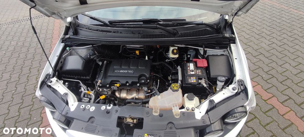 Chevrolet Aveo 1.2 LT+ - 11