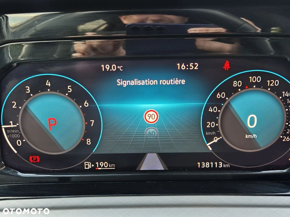 Volkswagen Golf 1.0 eTSI OPF DSG Active - 29