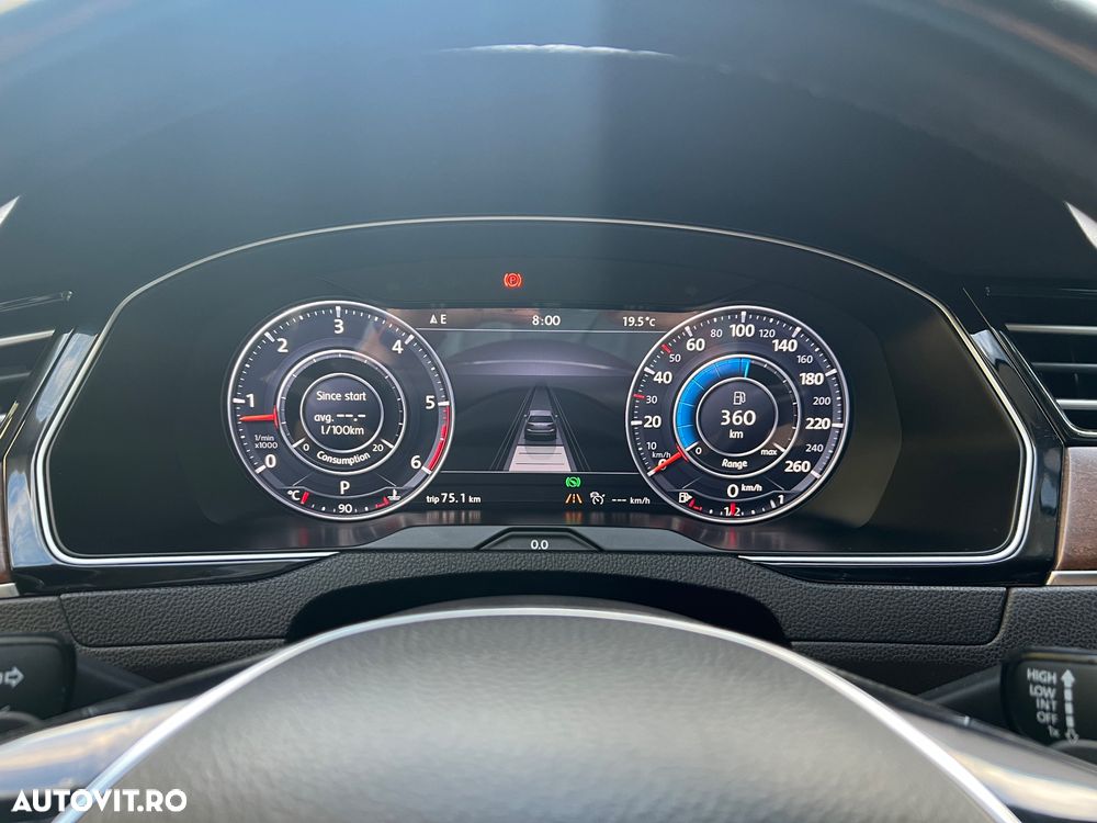 Volkswagen Passat Variant 2.0 TDI DSG Highline - 11
