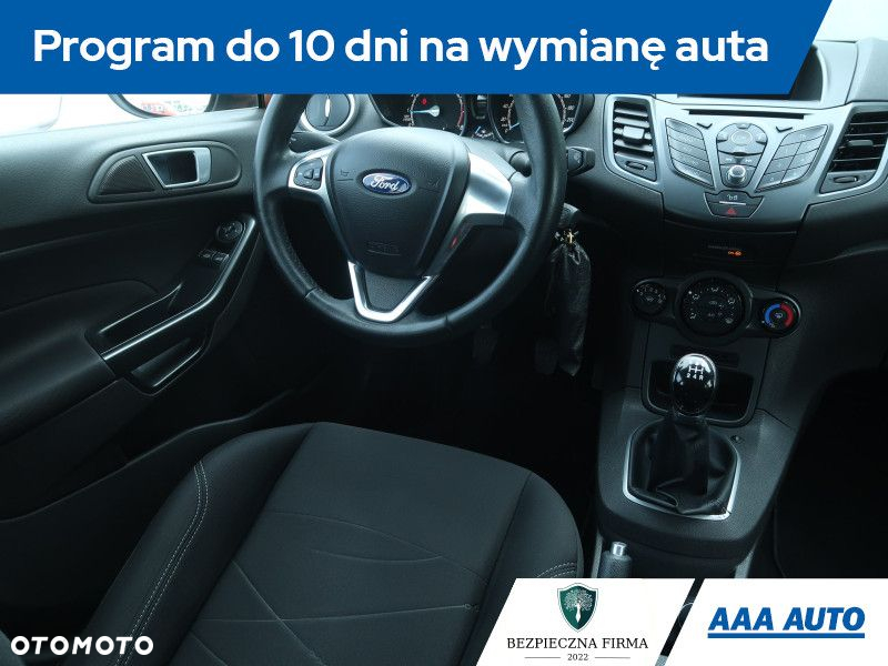 Ford Fiesta - 8
