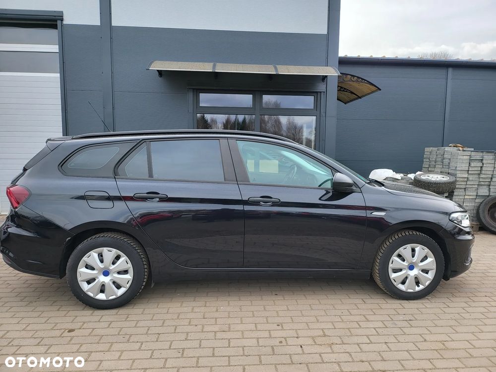 Fiat Tipo 1.4 16v Lounge EU6d - 37