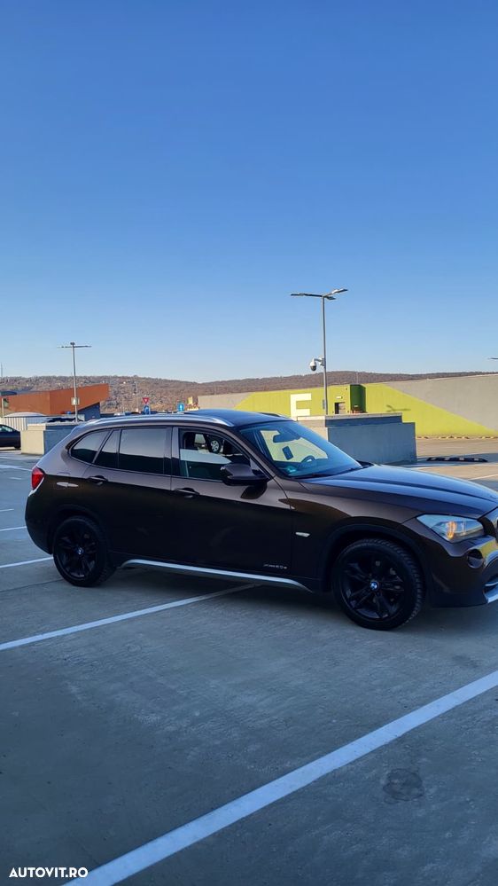 BMW X1 xDrive20d - 8