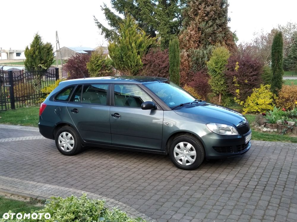 Skoda Fabia 1.4 16V Active Plus - 4