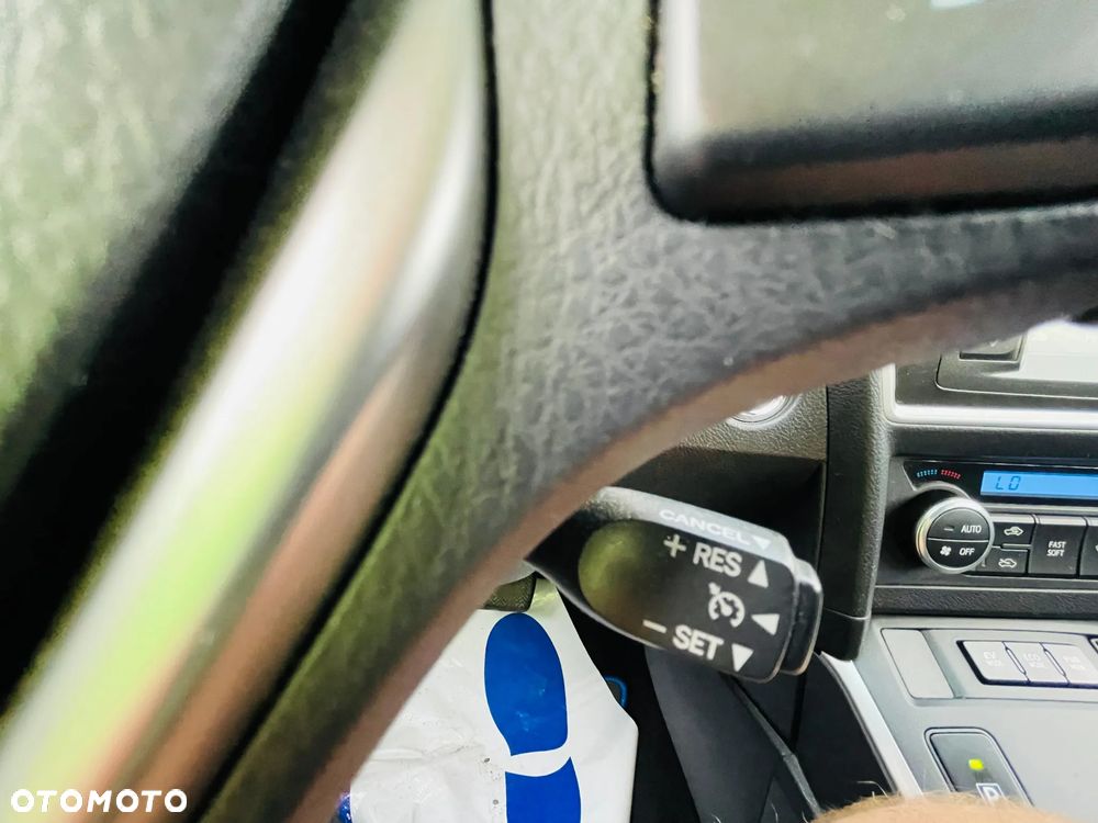 Toyota Auris 1.8 HSD Luna - 21