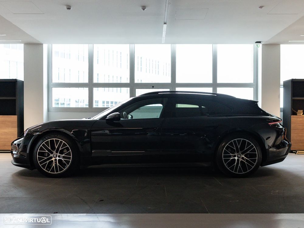 Porsche Taycan Sport Turismo - 6