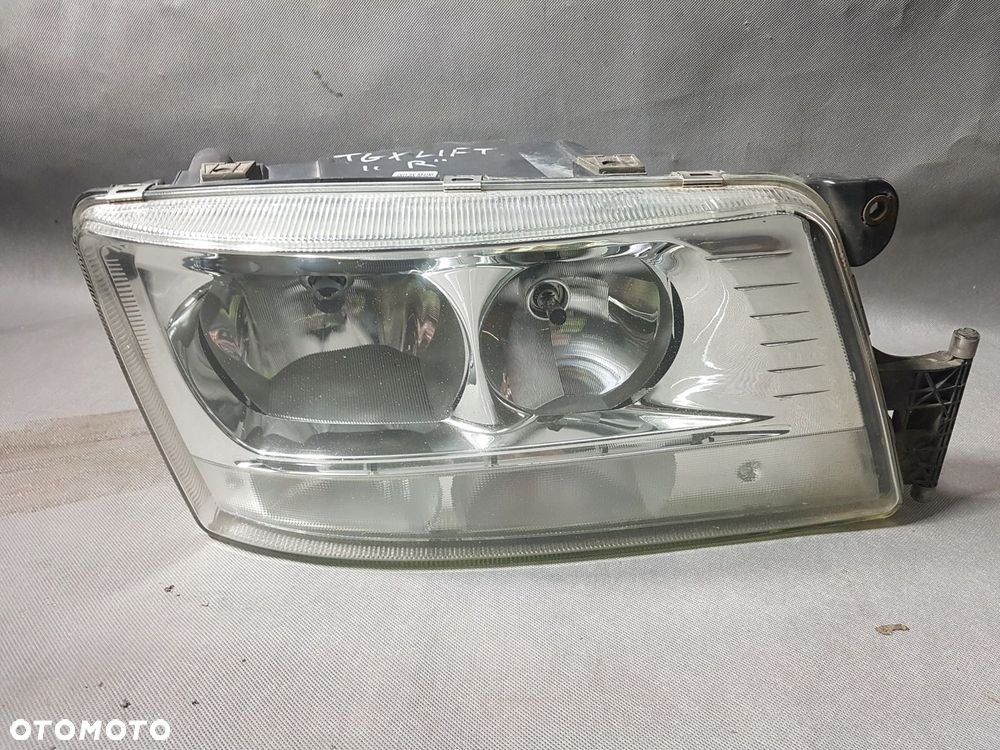 REFLEKTOR LAMPA PRZÓD PRZEDNIA PRAWA MAN TGX TGS EURO 6 81251016686 - 1