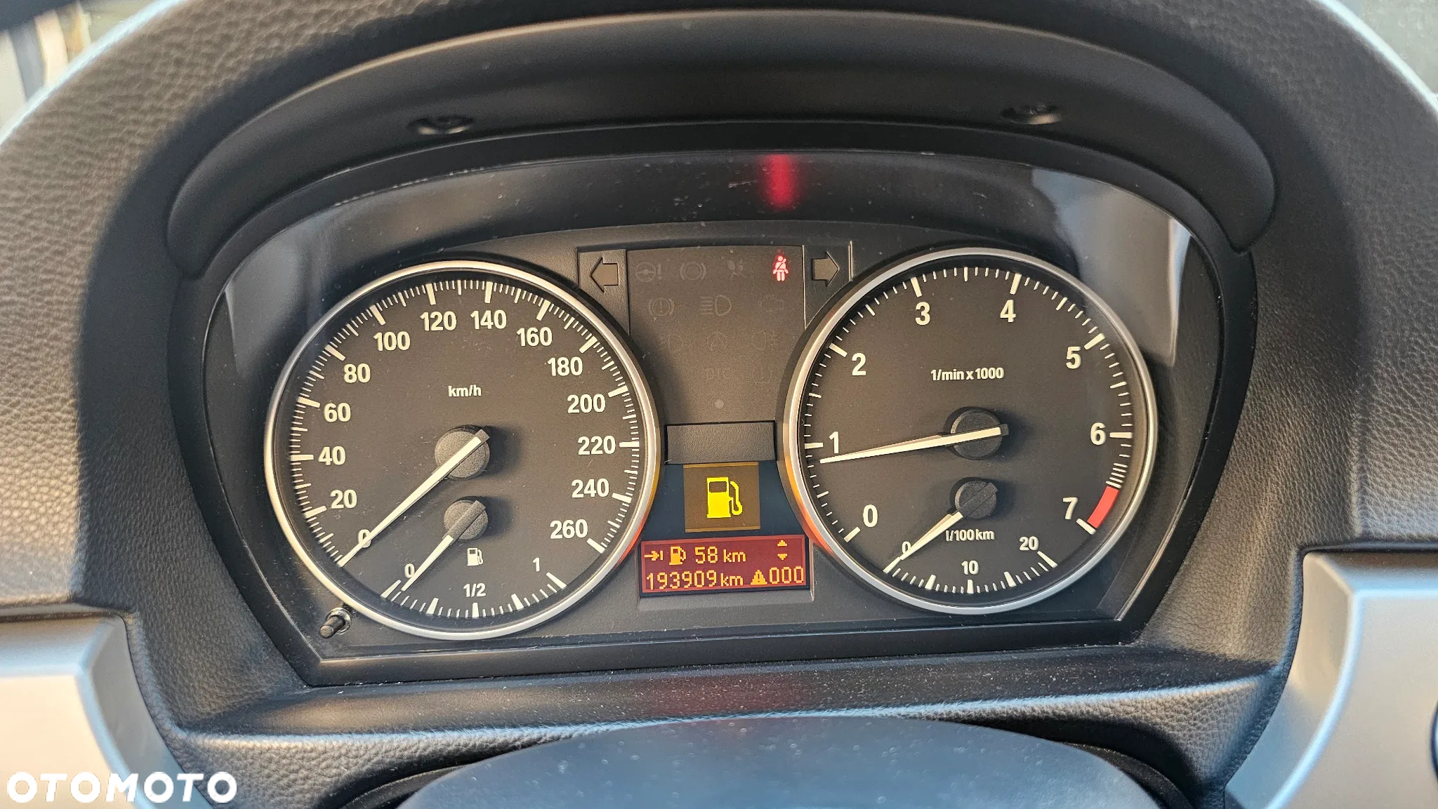 BMW Seria 3 318i - 14