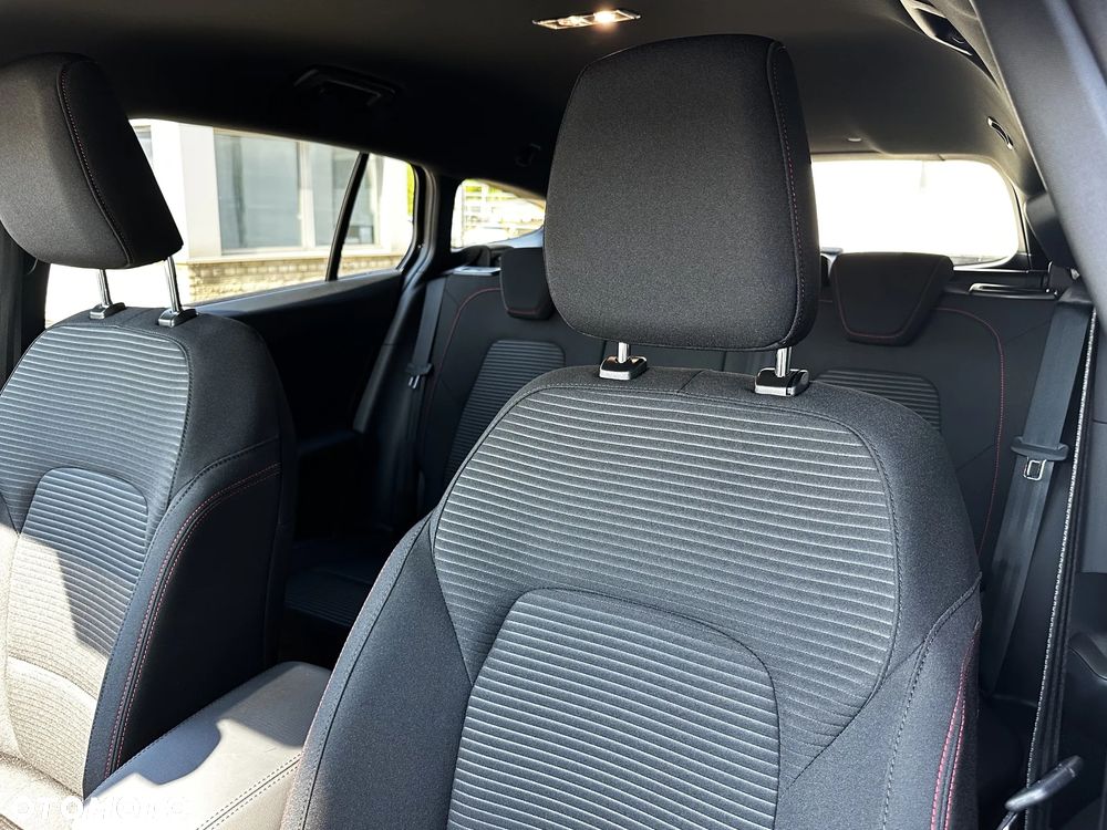 Ford Focus 1.0 EcoBoost mHEV ST-Line X - 24