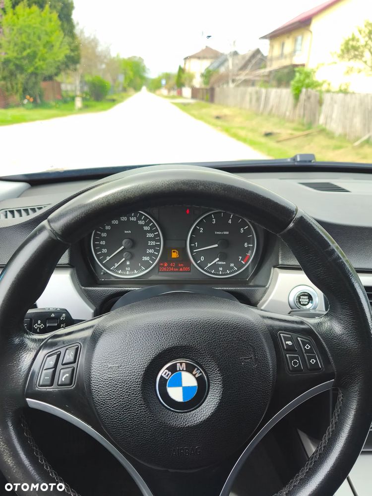 BMW Seria 3 - 29