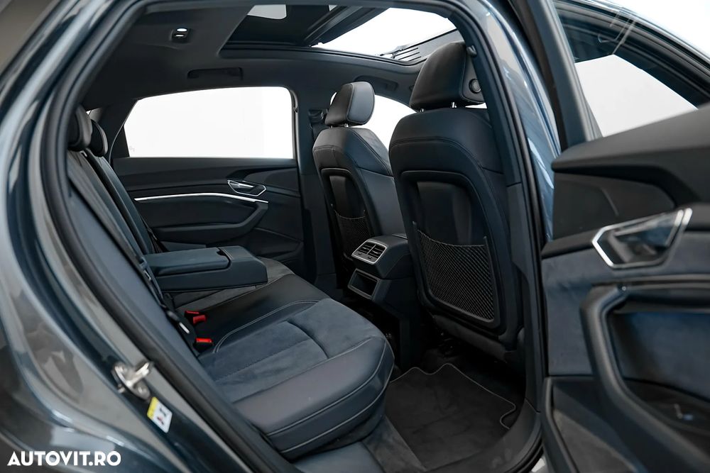 Audi e-tron Sportback 55 quattro S line - 12