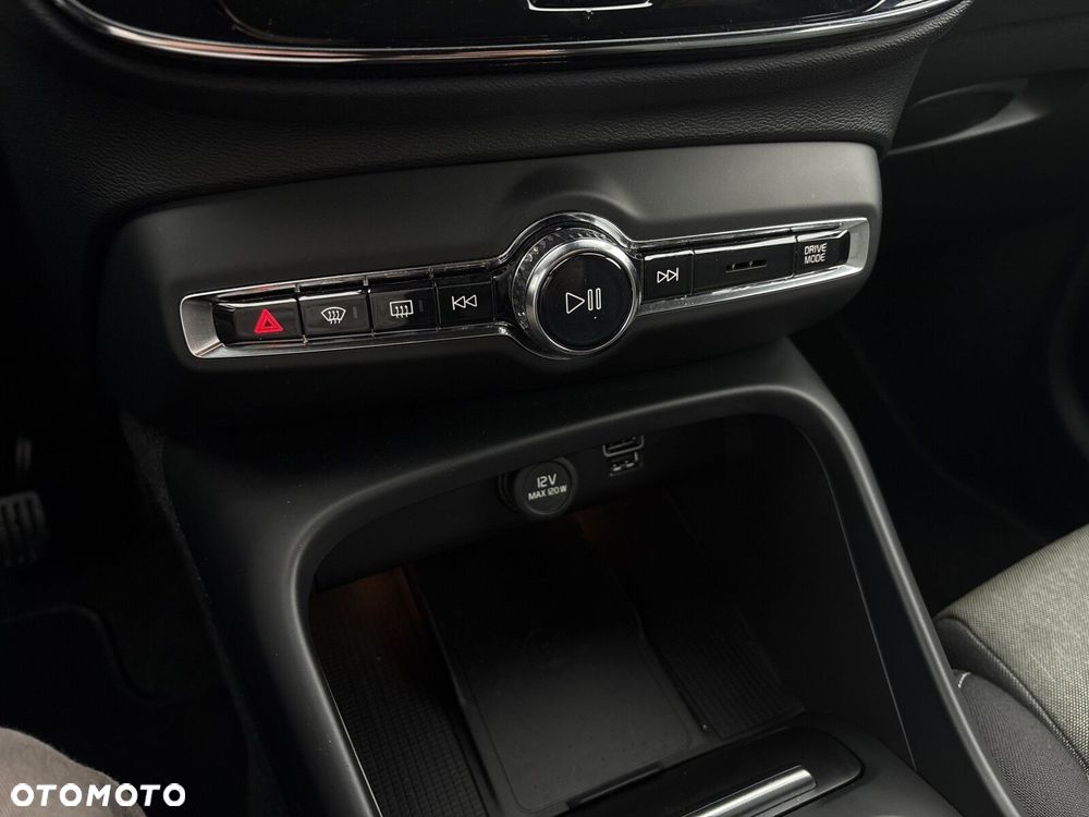 Volvo XC 40 T5 Plug-In Hybrid Core - 24