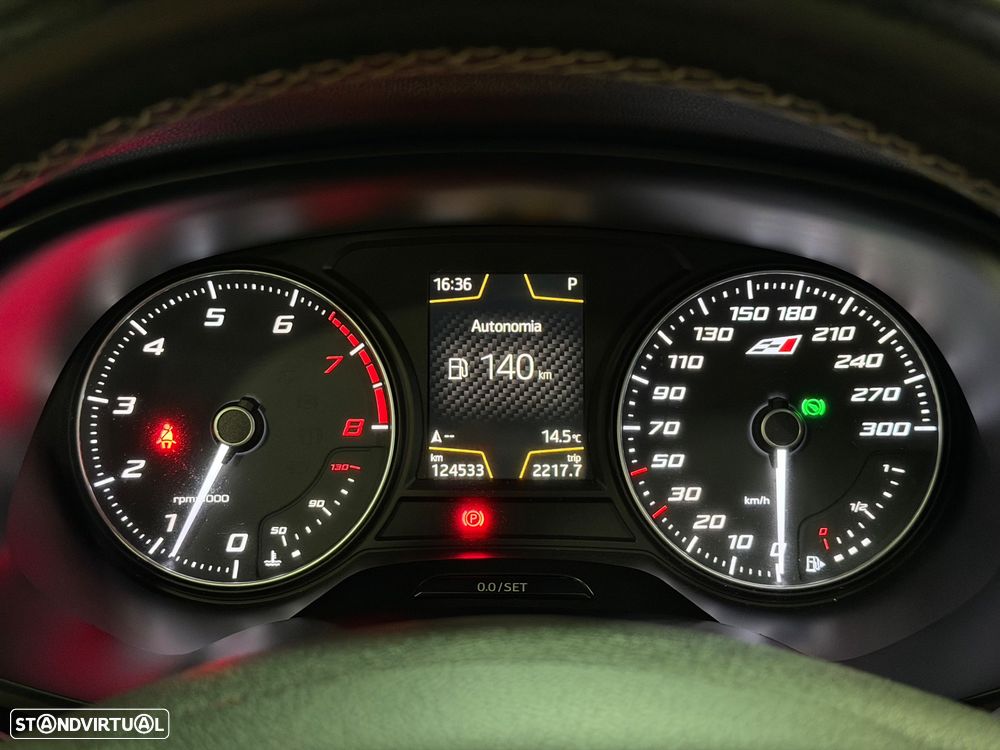 SEAT Leon ST 2.0 TSI S&S 4Drive DSG Cupra 300 - 4