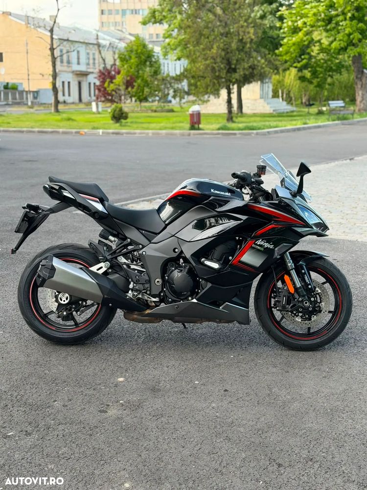 Kawasaki 1000SX - 5