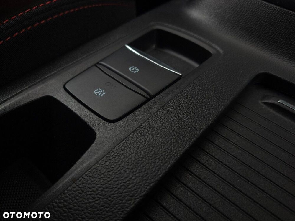 Ford Focus 1.0 EcoBoost mHEV ST-Line X - 23