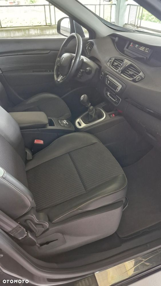 Renault Scenic 1.5 dCi Life - 9