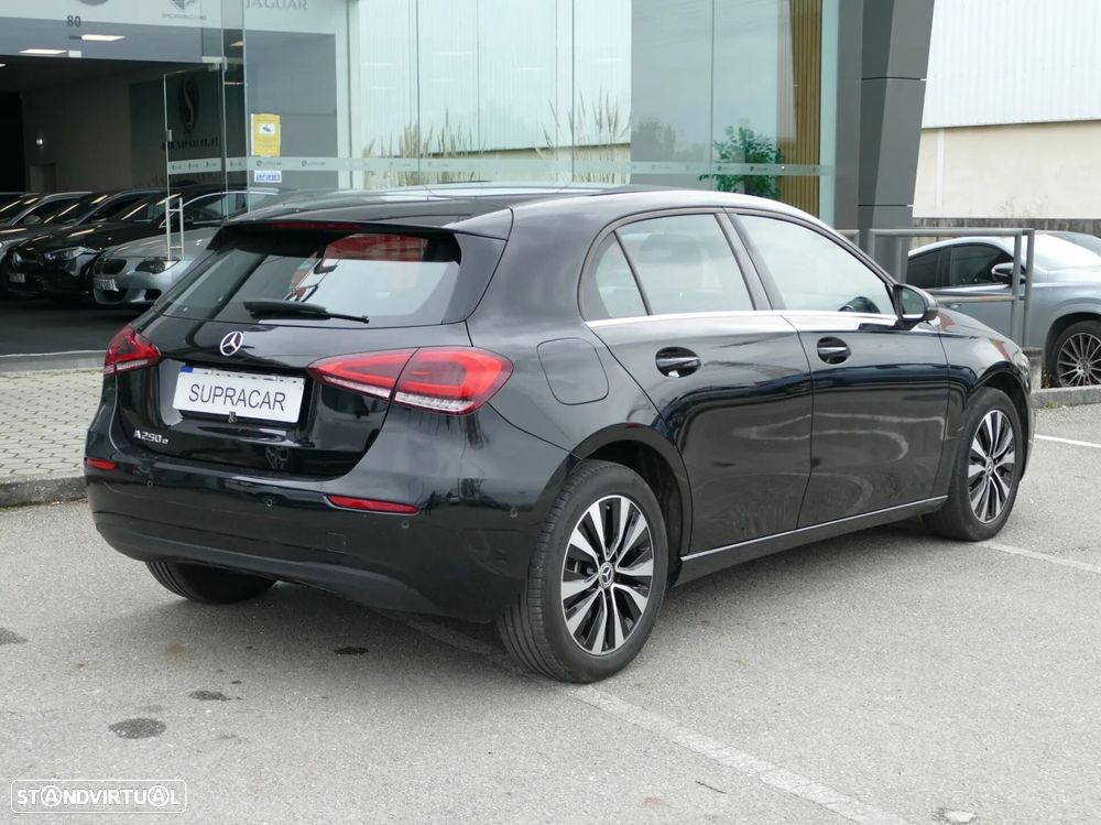 Mercedes-Benz A 250 Style Plus Aut. - 3