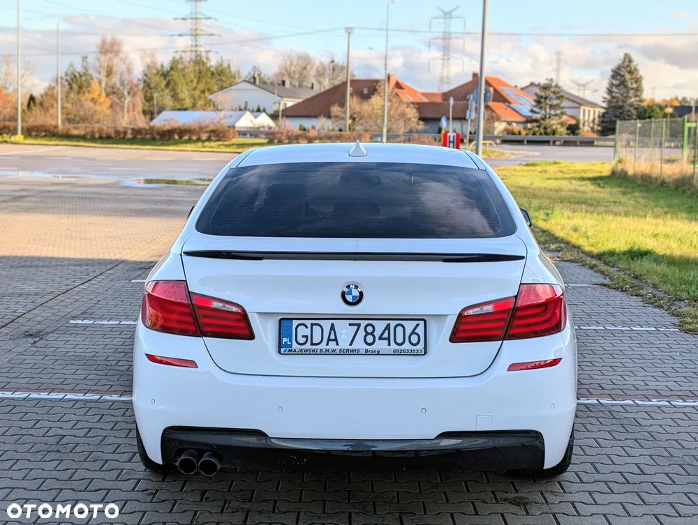 BMW Seria 5 528i xDrive Sport-Aut Modern Line - 9