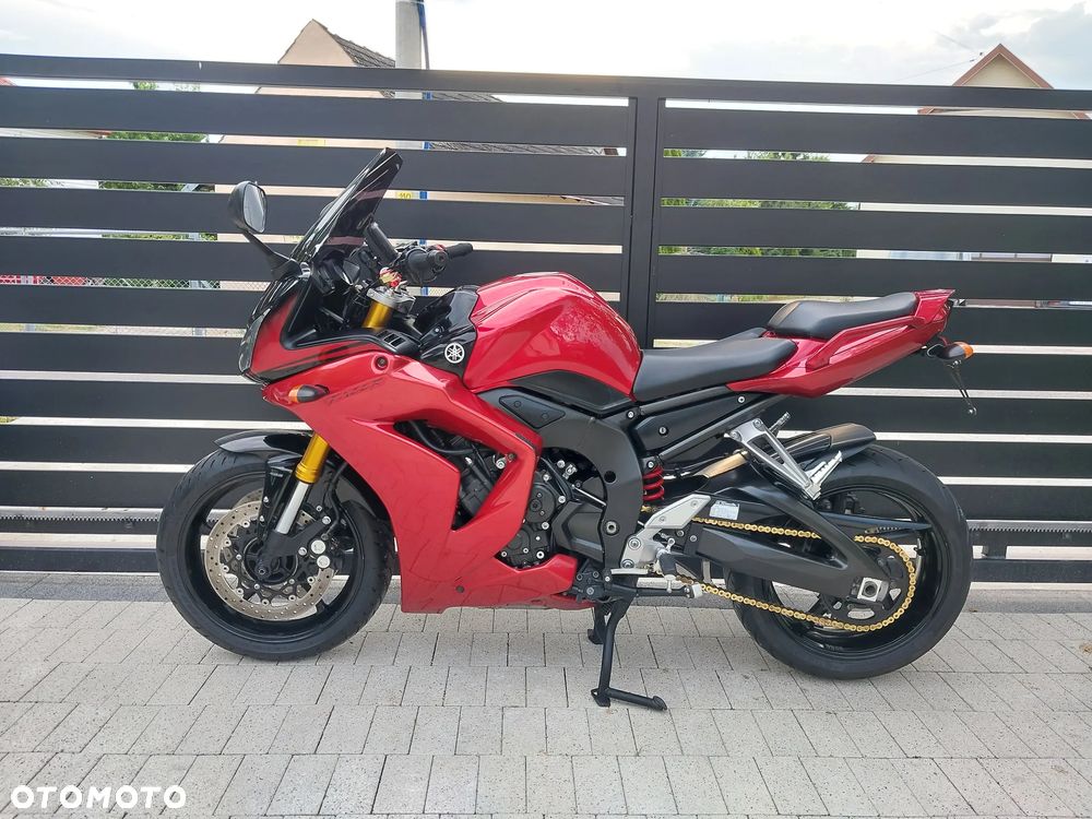 Yamaha FZ - 2