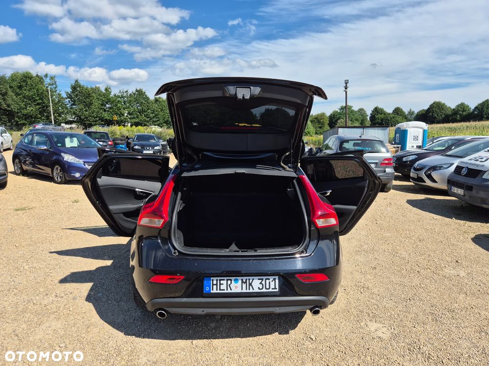 Volvo V40 D3 You - 10