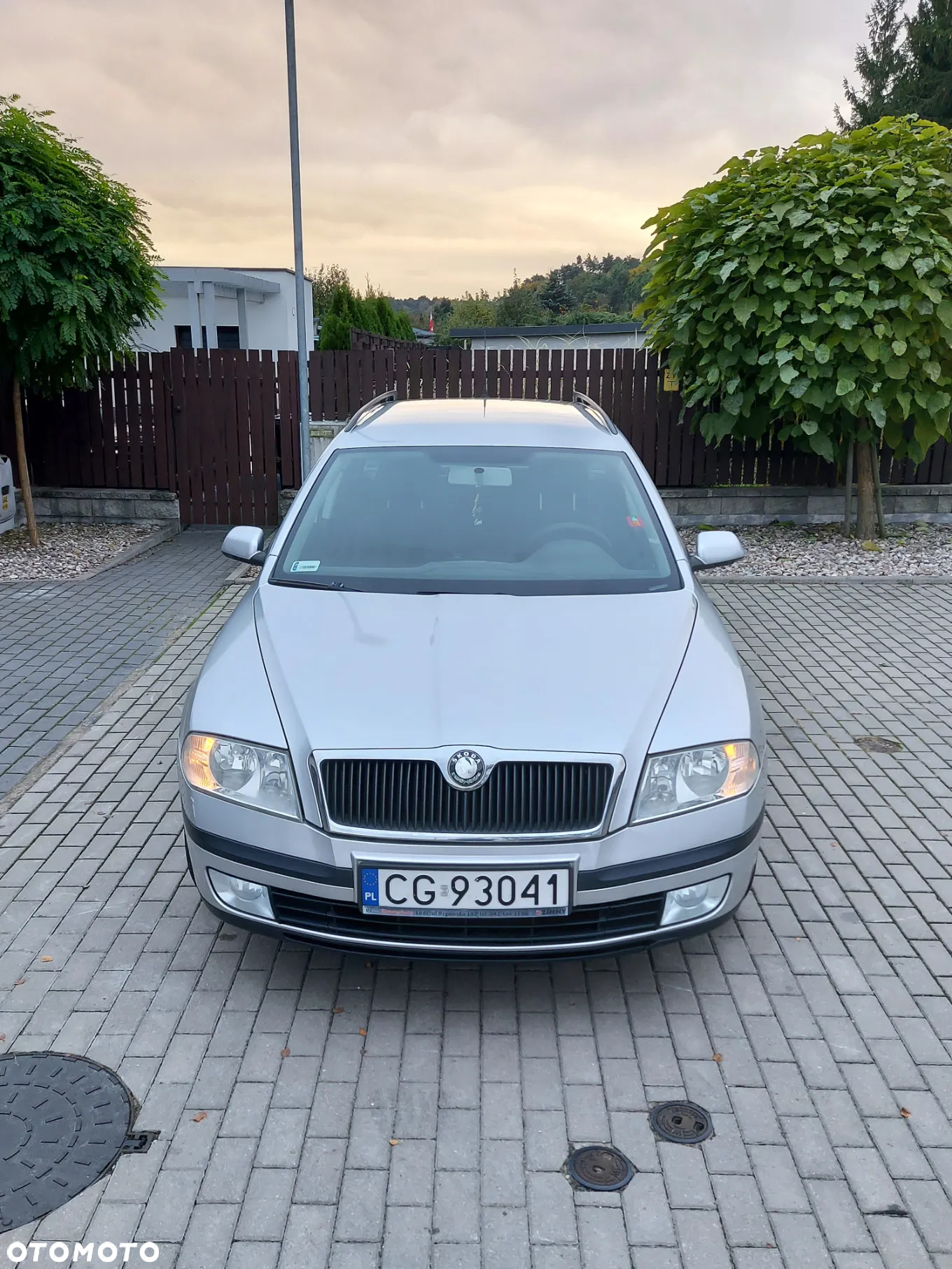 Skoda Octavia 1.6 FSI Ambiente - 14