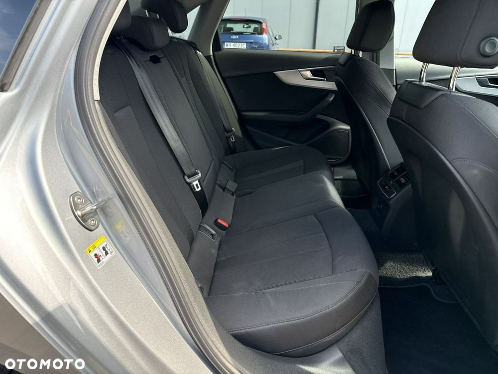 Audi A4 Limousine 35 TFSI mHEV S tronic - 18