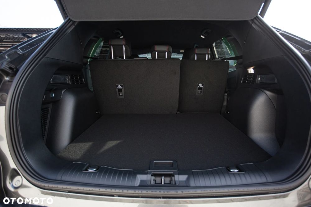 Ford Kuga 1.5 EcoBoost FWD ST-Line X - 25