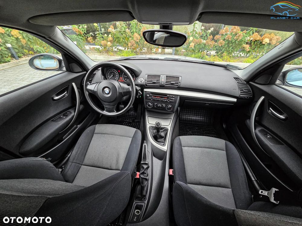 BMW Seria 1 118d - 22