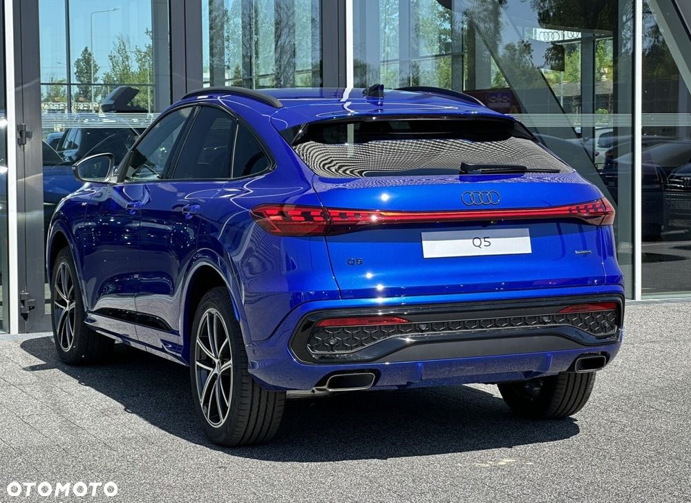 Audi Q5 Sportback - 8
