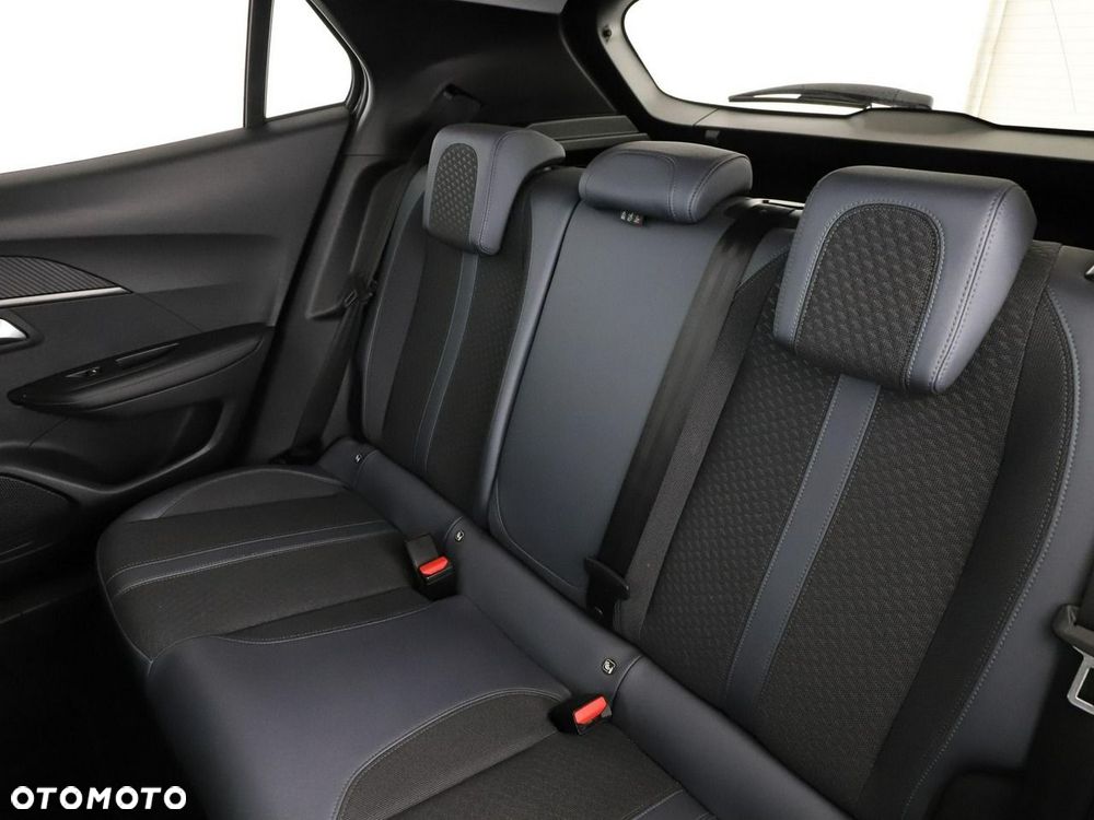 Peugeot 2008 BlueHDi 130 EAT8 Allure - 18