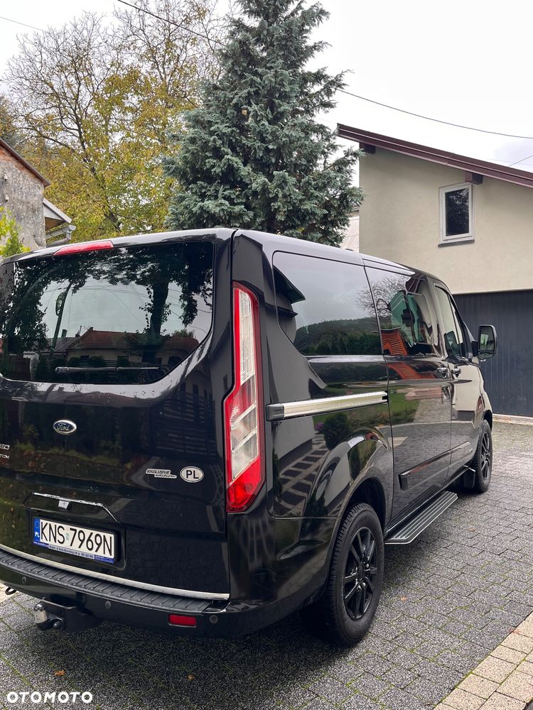 Ford Tourneo Custom - 15