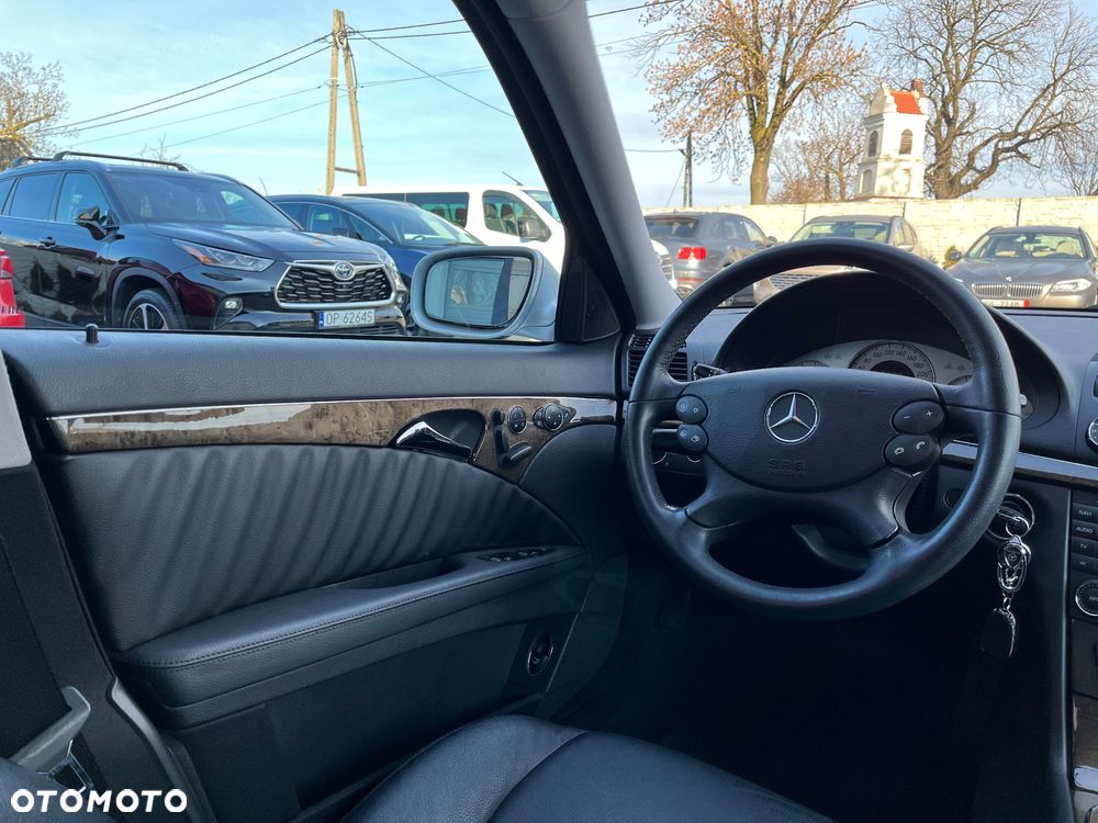 Mercedes-Benz Klasa E 350 4-Matic Avantgarde - 30