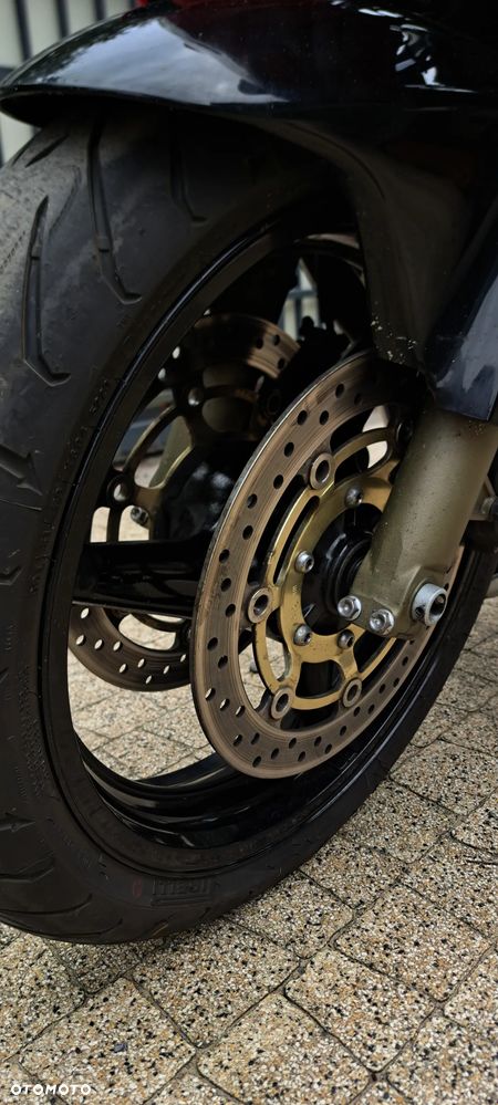 Honda CBR - 26