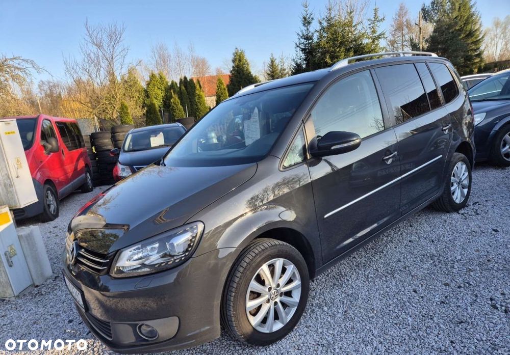Volkswagen Touran - 4