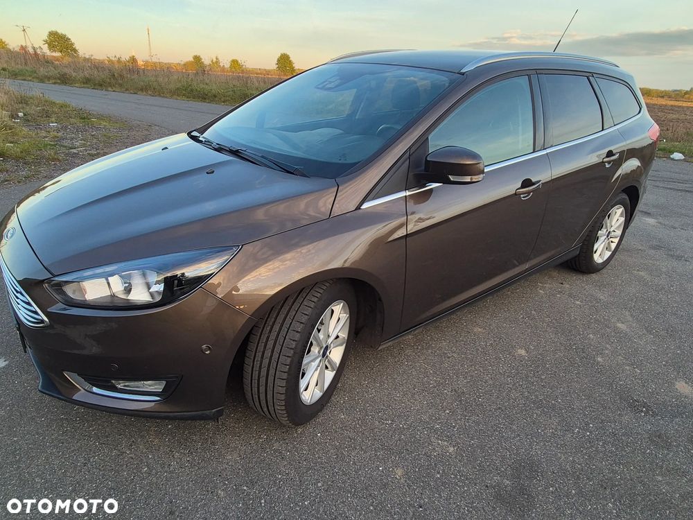 Ford Focus 1.0 EcoBoost Titanium - 4