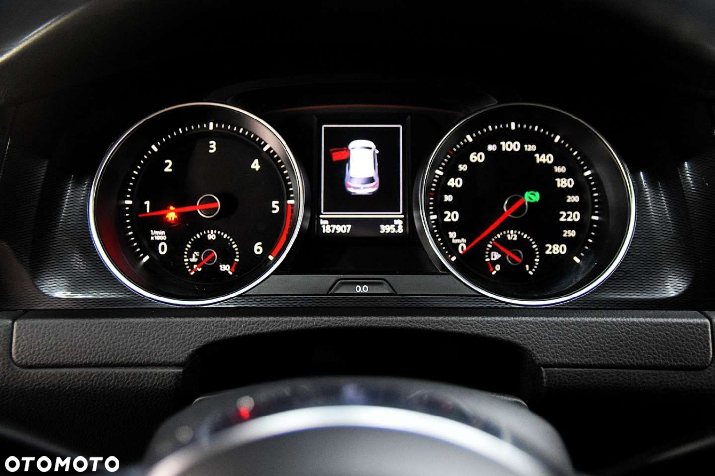 Volkswagen Golf - 18