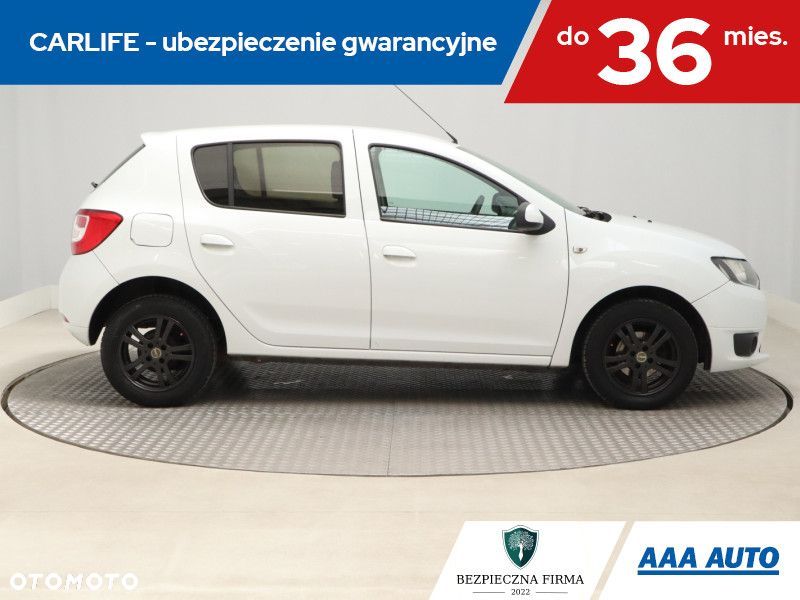 Dacia Sandero - 8