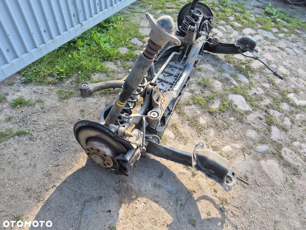 belka zawieszenie tył VW Passat B7 1.6 TDI - 6