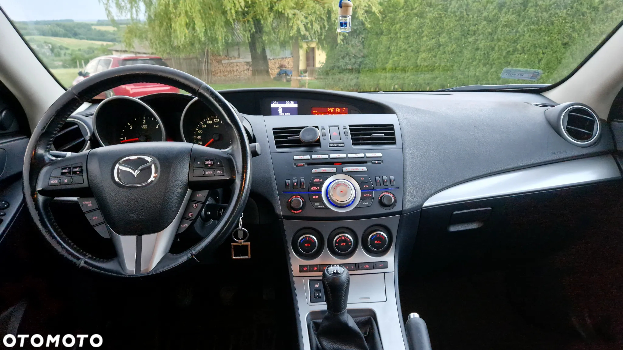 Mazda 3 1.6 CD Exclusive + - 9