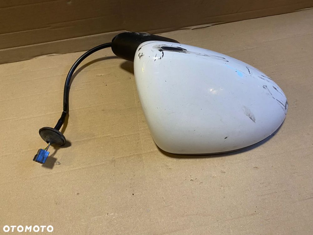 Lusterko Opel Corsa D prawe 3 pin OE - 3