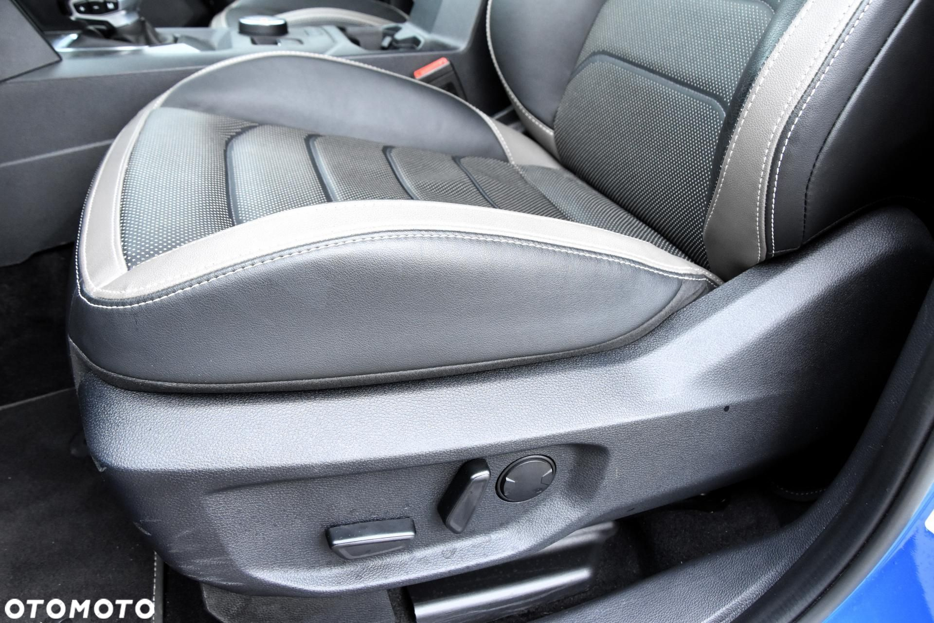 Volkswagen Amarok - 10