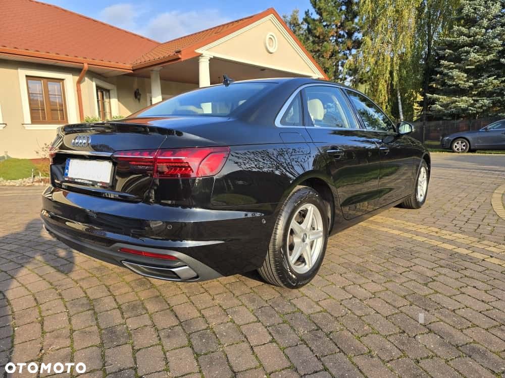 Audi A4 Limousine - 5