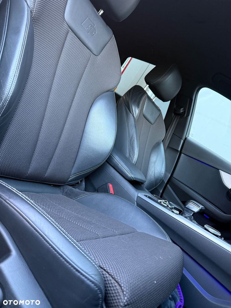 Audi A4 Avant 2.0 TDI Sport S tronic - 31