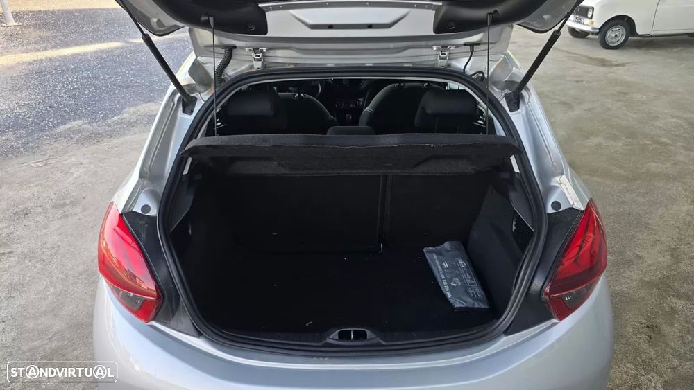 Peugeot 208 1.6 BlueHDi Active - 10
