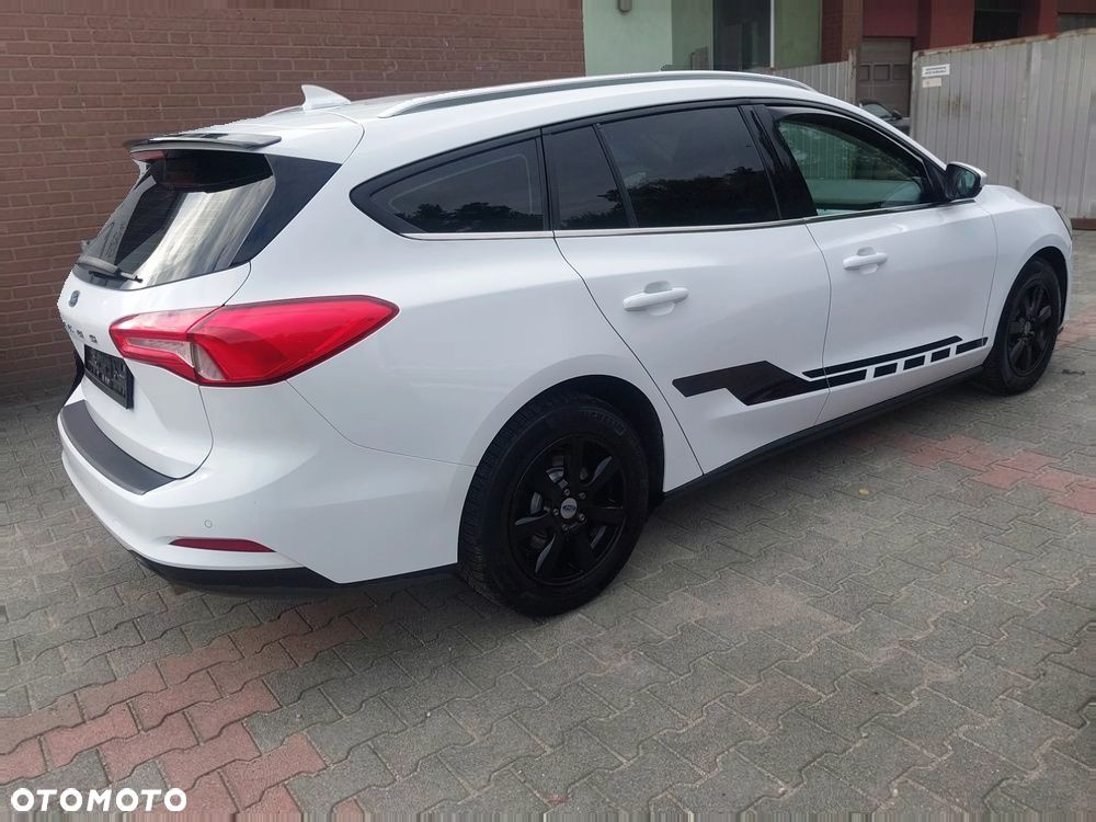 Ford Focus 1.5 EcoBlue Start-Stopp-System ST-LINE - 16