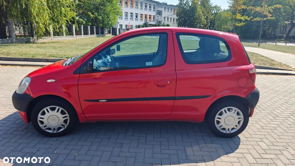 Toyota Yaris 1.0 Base - 5